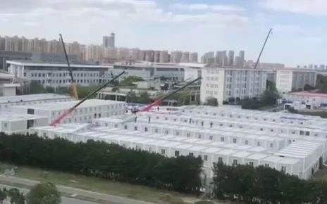 » 6. 郑州居民反映阳性病例转运不及时 官方回应疫情热点问题一些居民反映，阳性病例存在转运不及时，危重病人、透析患者等存在就医难的情况，请问，我市将采取哪些措施？答：为有效满足疫情期间郑州市全体市民就医需求，我市按照“分级分类”原则，通过加强组织保障、规范诊疗秩序等措施，全面保障好人民群众生命健康