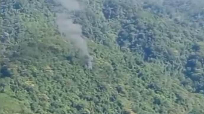» 7. 印军一直升机在中印边境附近坠毁 5人死亡据“今日印度”网站10月22日报道，印度国防部10月22日证实，当地时间21日，一架印度陆军的“陆军先进轻型直升机”（ALH“北极星”）在中印边境地区坠毁，造成陆军5名士兵死亡