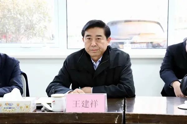 » 六. 青岛两位原副市长同时倒台今天（3月31日）下午，山东省纪委监委网站发布两则通报：山东省政协原常委王建祥涉嫌严重违纪违法，目前正接受山东省纪委监委纪律审查和监察调查