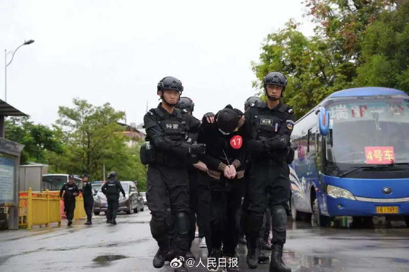 » 8. 公安部：打击缅北涉我电诈取得显著战果，9月以来3.1万名嫌犯移交我方针对当前缅北涉我电信网络诈骗犯罪严峻形势，公安部部署云南等地公安机关持续推进边境警务执法合作，连续开展多轮打击行动，截至目前，缅北相关地方执法部门共向我方移交电信网络诈骗犯罪嫌疑人3.1万名，其中幕后“金主”、组织头目和骨干63名，网上在逃人员1531名，打击工作取得显著战果