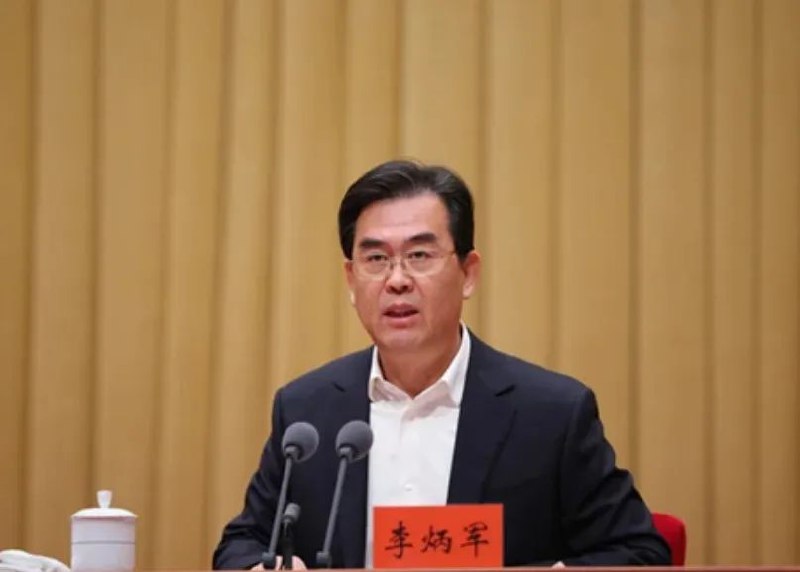 » 7、贵州省省长李炳军：严格兑现政府承诺，全面清理拖欠企业账款2月27日，贵州省委、省政府召开全省民营经济高质量发展暨营商环境建设大会，省委副书记、省长李炳军出席并发表讲话