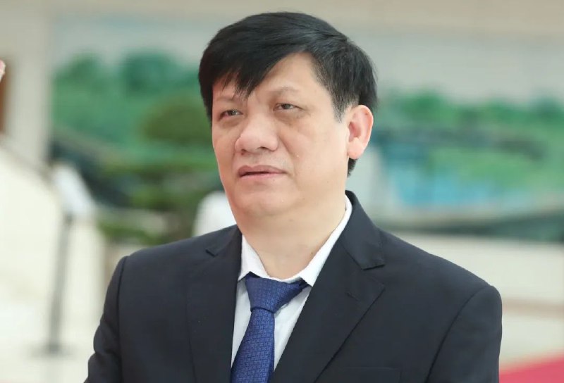 3. 越南“4万亿核酸检测窝案”告一段落 卫生部长被开除党籍公职越南当地时间周二早晨7点，越南国会召开会议听取工作报告，并投票开除了越南卫生部长Nguyen Thanh Long（阮青龙）的职务，这也标志着该国卫生、科技部门与知名公众公司Viet A科技串谋通过核酸检测谋取利益，还“碰瓷”世卫组织的闹剧告一段落