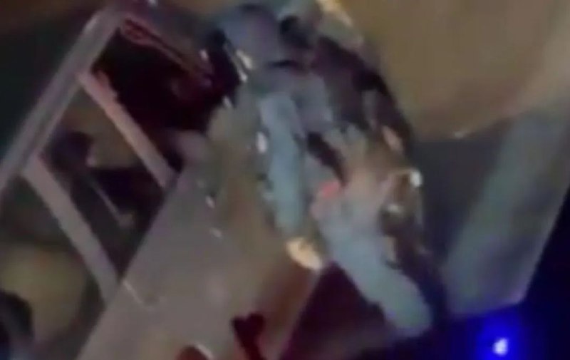» 10、委内瑞拉反对派领导人逃进阿根廷大使馆当地时间9月6日晚，委内瑞拉安全部队包围了阿根廷驻委使馆