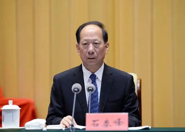 » 6. 石泰峰已任中央组织部部长4月2日，中共中央政治局委员、中央组织部部长石泰峰听取部机关深入贯彻中央八项规定精神学习教育开展情况