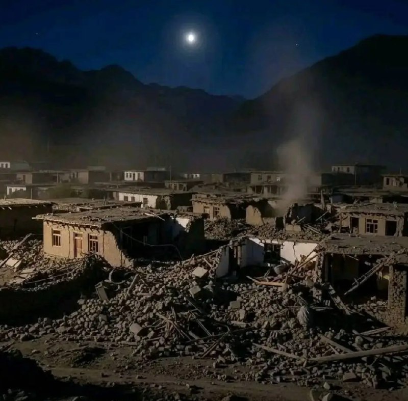 » 6、阿富汗东北部地震 至少812人死亡当地时间9月1日，阿富汗临时政府发言人表示，8月31日晚阿东北部地震已造成812人死亡，超过2817人受伤