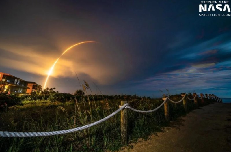 9. SpaceX火箭实现14次重复使用9月11日消息，当地时间周六晚上9:20，SpaceX用猎鹰9号将一颗新颖商业通信卫星送入轨道，同时再一次刷新了猎鹰 9 号火箭的发射记录