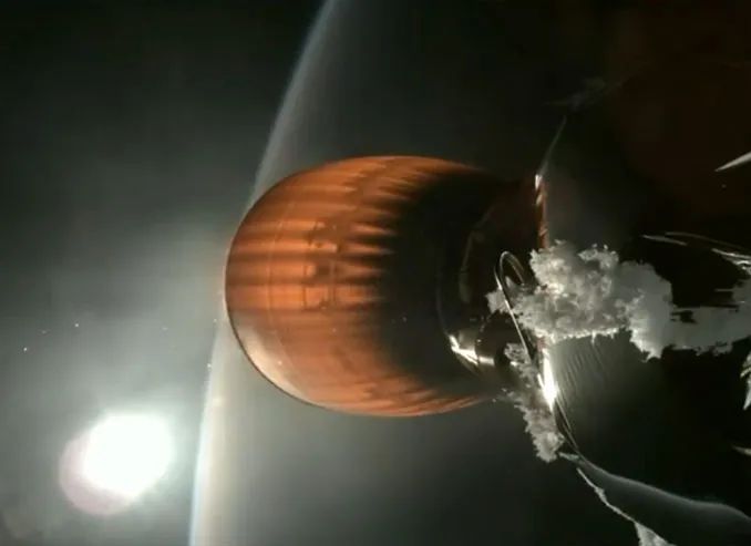 » 1. SpaceX 猎鹰 9 号二级火箭爆炸，结束325次连续成功记录北京时间 10:35，SpaceX 在范登堡太空军基地 SLC-4E 使用猎鹰 9 号 Block.5 运载火箭将 20 颗 G9-3 Starlink v2 mini 卫星发射升空