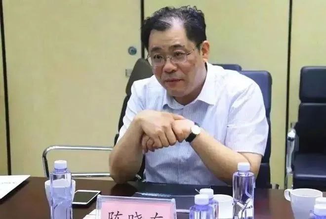 » 5、南通市原副市长制造56亿国有资产损失，判刑14.5年12月28日，江苏省常州市中院一审公开宣判被告人陈晓东滥用职权、受贿、洗钱一案，决定执行有期徒刑十四年六个月，并处罚金人民币一百三十万元；对陈晓东犯罪所得依法予以追缴，上缴国库