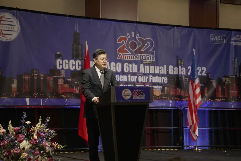 » 2、驻美大使秦刚：中国正在调整优化包括国际旅行在内的新冠疫情应对举措12月6日，秦刚大使应邀出席美中贸委会年度晚宴并发表主旨演讲