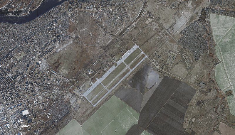 » 5. 离俄乌边境700公里的俄战略轰炸机基地遭乌军袭击，三名俄军死亡12月26日，俄罗斯国防部宣布，乌克兰在当天早些时候用无人机对俄罗斯萨拉托夫州的恩格斯空军基地发动袭击，造成3名俄军士兵死亡