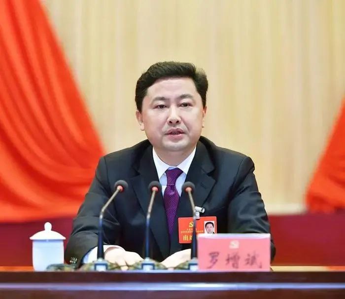 » 3、海口市委书记罗增斌倒台据央视新闻报道，海南省委常委、海口市委书记罗增斌涉嫌严重违纪违法，目前正接受中央纪委国家监委纪律审查和监察调查