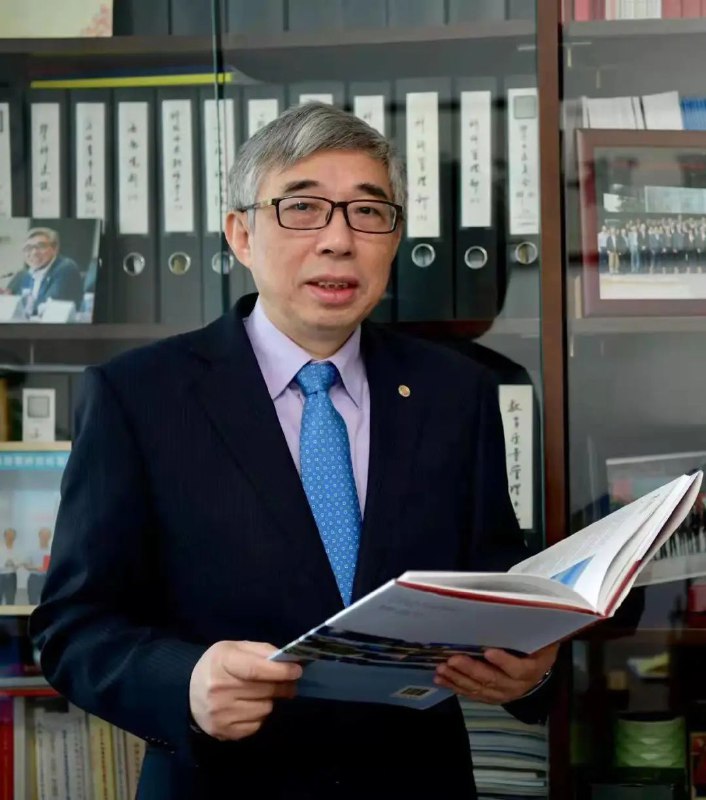 » 6. 同济副校长顾祥林：我国理工科学生比例下降，亟需强化STEM教育“近年来，我国理工科学生出现比例下降趋势，甚至一些传统的优势理工科专业吸引力也正在下降
