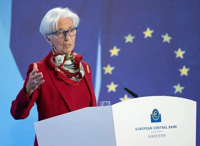 » 5、 欧洲央行行长：主动多买美国货 消灭贸易战据英国《金融时报》11月28日报道，欧洲中央银行行长克里斯蒂娜·拉加德敦促欧洲领导人在关税问题上与美国当选总统特朗普合作，“主动购买”更多美国制造的产品，以避免一场“对所有人都是净负面”（net negative）的激烈贸易战