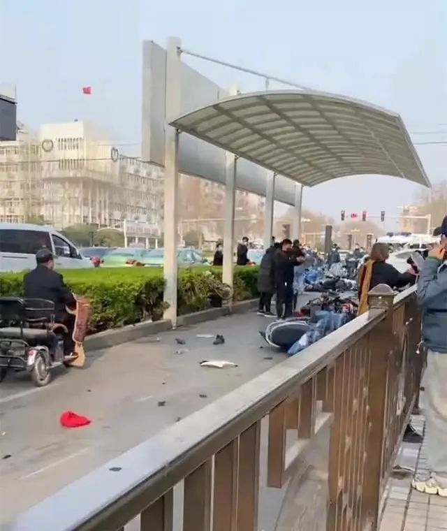 10. 邯郸致4死交通肇事嫌疑人被刑拘：因超量服药3月21日，邯郸市公安局丛台分局以涉嫌“以危险方法危害公共安全罪”，对“3.20”案件犯罪嫌疑人刘某北予以刑事拘留