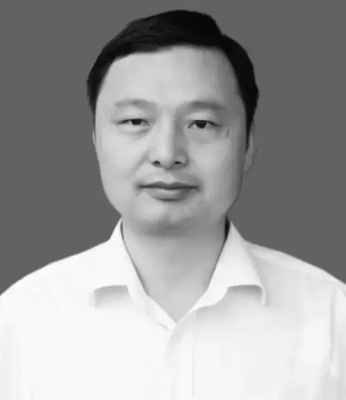 » 7、 吉安市安福县一乡长下乡被人用刀刺死10月19日，江西省吉安市安福县山庄乡乡长况海涓的家属向极目新闻记者反映，一个多月前，况海涓到山庄乡新背村下乡，在与当地乡、村干部商量新农村建设事宜时，遇到有人持刀行凶，况海涓在制止行凶行为的过程中被刺伤，导致大出血，在医院抢救8天后离世