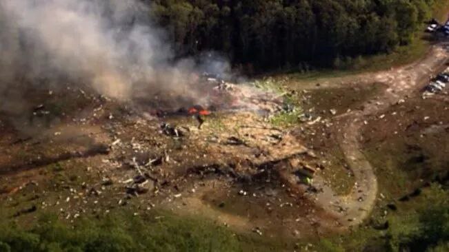 » 7、美国田纳西州军用炸药厂爆炸 16人死亡当地时间10月11日，美国田纳西州汉弗莱斯县警方表示，当地军用炸药厂爆炸事件的死亡人数为16人