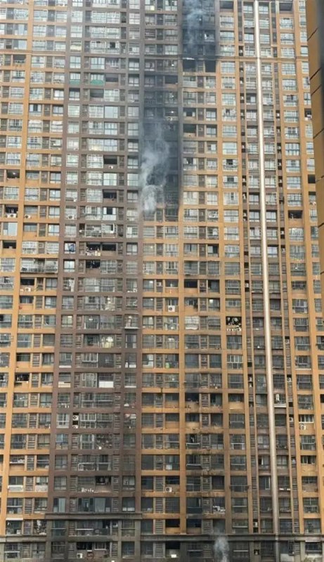 » 7. 南京一高层小区凌晨火灾4人死亡 more…央视新闻报道，2月23日4时39分，消防部门接到火警消息称，南京市雨花台区明尚西苑6栋发生火灾，约6时许明火被扑灭