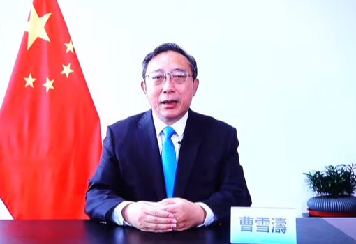 » 5、国家卫健委副主任：香港科学精准抗疫 接轨世界连通内地第二届“亚洲医疗健康高峰论坛”10日在香港开幕，国家卫生健康委员会副主任曹雪涛致辞时表示，香港基于科学精准原则调整疫情防控措施，统筹接轨世界与连通内地