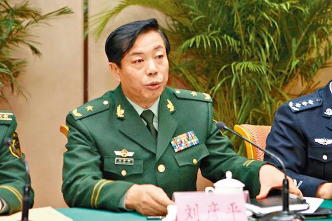 4. 国安部原党委委员刘彦平被双开：参加孙力军政治团伙 曾任公安部警卫局局长经查，刘彦平理想信念坍塌，党性原则丧失，背弃“两个维护”，毫无“四个意识”，政治上彻底蜕变，参加孙力军政治团伙，大搞政治利益交换，投机攀附、操弄权术；肆意践踏法纪，滥用公安警卫权力，将其异化为捞取政治资本、谋私敛财的工具，造成恶劣影响；长期搞迷信活动；对抗组织审查……道德品行败坏，大搞权色、钱色交易；权力观极度扭曲，肆意滥用手中权力为他人在企业经营等方面谋利，并非法收受巨额财物