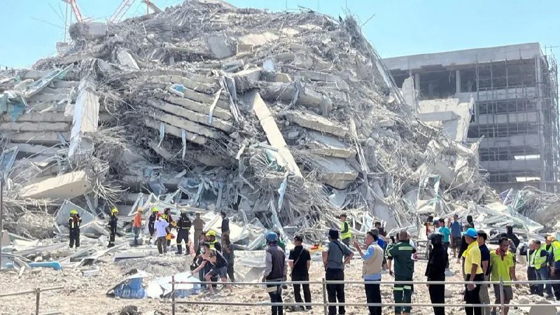 » 4、泰国曼谷有明显震感 在建高楼因倒塌 数十人被埋据泰国媒体报道，首都曼谷一栋在建高楼28日因强震倒塌，造成1人死亡、43人失踪