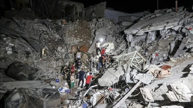 » 8. 加沙仍在使用的最古老东正教堂遭以空袭，造成18人丧生 more…哈马斯官员宣布，加沙地带仍在使用的最古老教堂圣波菲里乌斯希腊东正教教堂在19日夜间遭到以色列空袭，18名巴勒斯坦基督徒在空袭中丧生，至少20 人受伤