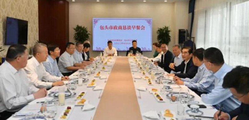 1. 各地市委书记与企业家举办早餐会渐成惯例政知道注意到，近期，多地党政主官组织开展特殊的“早餐会”