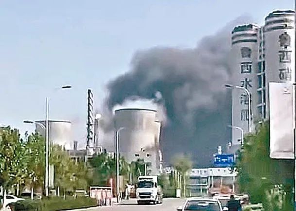» 7. 山东聊城化工园区爆炸已有9死1失踪» 7. 山东聊城化工园区爆炸已有9死1失踪