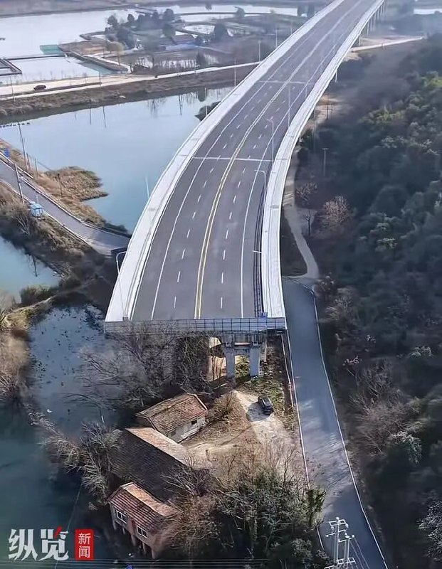 » 6、人口流失 常德市大桥修一半搁置六年一段颇具气势，施划着标线，安装有路灯的高架桥道路竟“中断”成了一座“断头桥”，沦为城市里的“摆设”