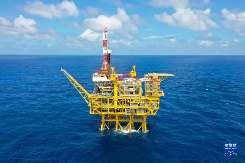 » 1. 南海“海基一号”平台投产 日产2700吨破纪录深水导管架平台“海基一号”3日在南海陆丰油田作业区正式投产