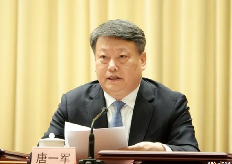 » 6、司法部原部长唐一军当选江西省政协主席1月14日，江西省政协十三届一次会议举行选举大会，选举产生了政协江西省第十三届委员会主席、副主席、秘书长、常务委员