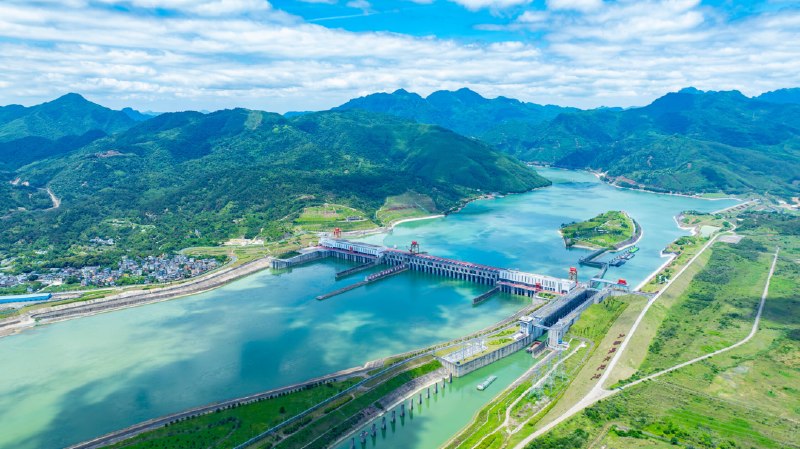 » 6、大藤峡水利枢纽工程通过竣工验收6月18日，国家水网重要结点工程大藤峡水利枢纽工程（以下简称“大藤峡工程”）正式通过水利部竣工验收，标志着这座工程的建设任务全部完成，全面转入常态化运行阶段