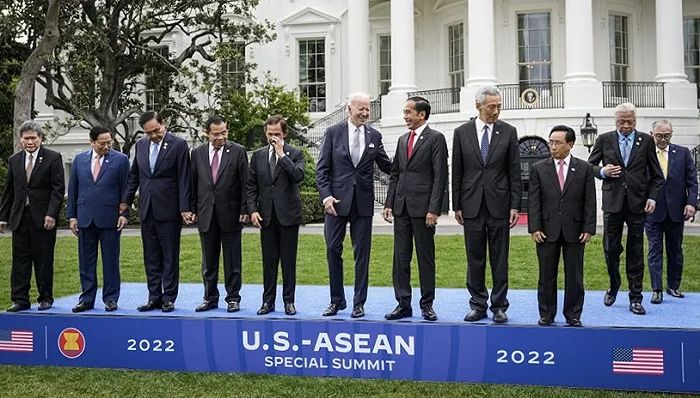 11. 拜登首次在白宫与东盟首脑举行峰会5月12日到13日，拜登首次在白宫与东盟国家首脑举行特别峰会