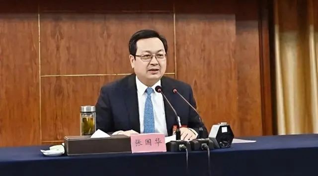 » 6. 雄安管委会主任当选河北政协主席1月23日上午，政协河北省第十三届委员会第二次会议圆满完成各项议程，在省会河北会堂闭幕