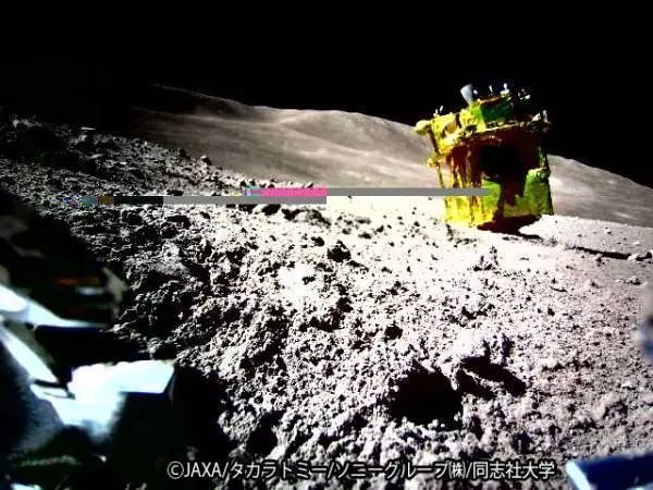 » 17. 月球摔倒的日本探测器 重新开始工作据日本宇宙航空研究开发机构（JAXA）1月29日消息，当地时间28日晚间，因太阳能电池无法发电而进入“休眠状态”的日本探测器“小型落月实证机”（SLIM）与地面建立通信，在断电近九天后重新开始工作