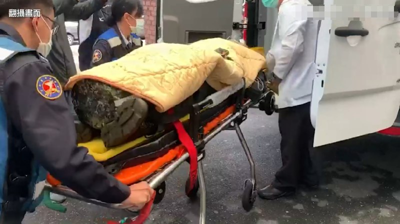 10. 台军一幻影2000战斗机坠海 据台湾联合报消息，14日11点29分，台空军一架幻影-2000战机光点消失在台东知本外海10海里处