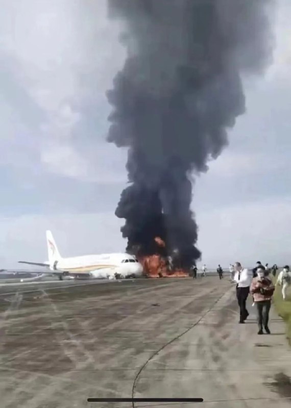 6. 西藏航空一航班在重庆机场冲出跑道起火 部分旅客轻伤5月12日08:09分，西藏航空B- 6425飞机TV9833执行重庆-林芝航班，机上113名旅客，9名机组人员，在重庆江北机场起飞过程中机组发现飞机异常中断起飞，飞机偏出跑道