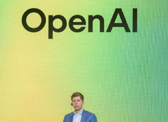 » 7、甲骨文与OpenAI签署3000亿美元算力协议据知情人士透露，甲骨文已与 OpenAI 签署合作协议，根据协议，这家人工智能公司将在约五年时间内采购价值 3000 亿美元的计算资源，且将于 2027 年开始启动采购