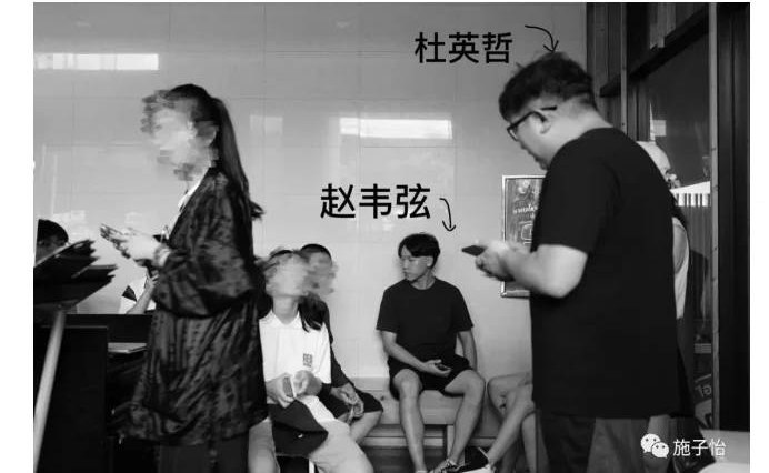 » 7. 知名艺考机构老师被曝15年诱奸多名未成年女生，致17岁女生辍学生育9月19日，大V施子怡实名爆料称，知名艺考机构影路站台的校长杜英哲15年诱奸多名未成年女学生，还致17岁女生辍学生育