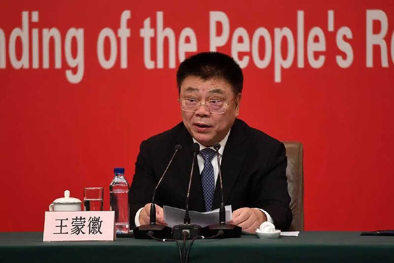 4. 住建部长王蒙徽任湖北省委书记，应勇卸任中央决定：王蒙徽同志任湖北省委委员、常委、书记，应勇同志不再担任湖北省委书记、常委、委员职务