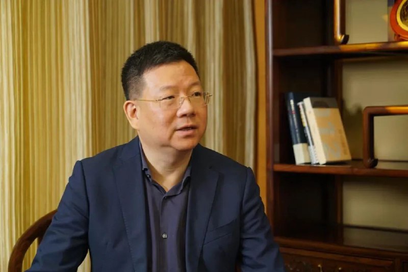 » 7. 上海医药原董事长周军突然辞职的原因：因涉嫌严重违纪违法，接受纪律审查和监察调查今日（11月20日）晚间，“廉洁上海”微信公众号发布消息称，上海实业（集团）有限公司总裁周军涉嫌严重违纪违法，目前正接受上海市纪委监委纪律审查和监察调查