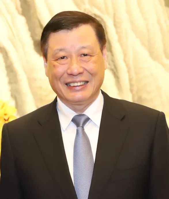» 8. 应勇已任中央政法委委员中国长安网“领导机构”栏目信息显示，应勇已出任中央政法委委员