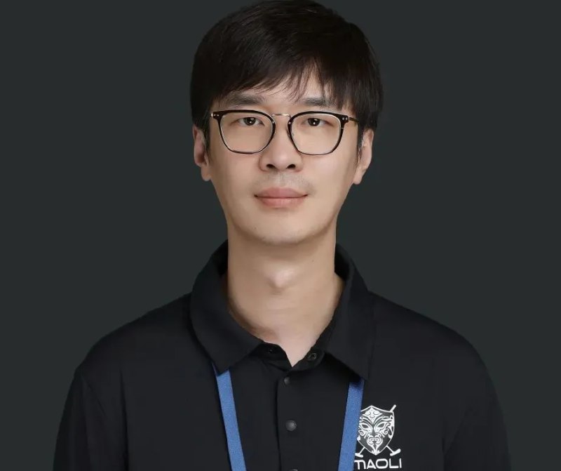 » 15. 宣布停更后  唐家三少当选北京作协副主席据北京市文学艺术界联合会官方微信公众号“京艺苑”消息，4月26日，北京作家协会第七次会员代表大会在京胜利闭幕，张威（唐家三少）等10人当选北京作家协会第七届副主席，李荣飞（李洱）当选主席