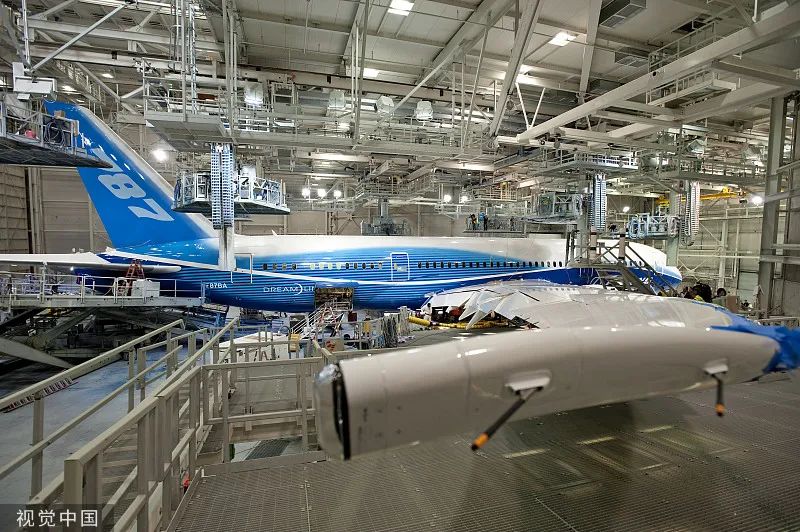 5. 波音787客机重获美国FAA“放行”，预计最快明天恢复交付当地时间8月8日，路透社援引知情人士的话表示，美国联邦航空管理局（FAA）8月8日批准了自2021年以来第一架波音787梦想飞机的交付