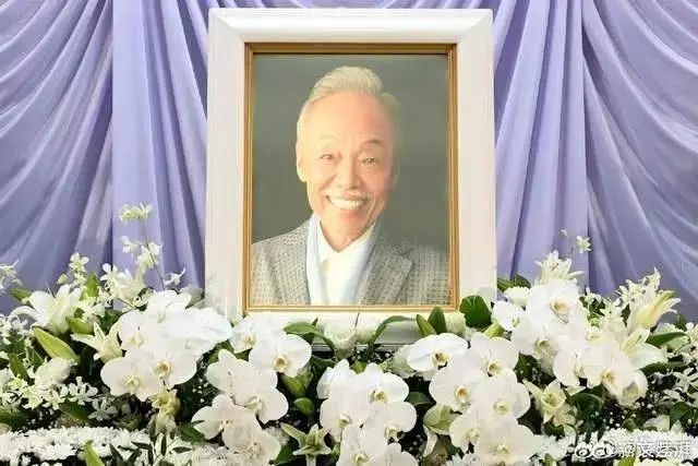 » 15. 74岁日本歌手谷村新司去世，近50首歌被翻唱中文谷村新司被誉为日本乐坛国宝级人物，他的歌曲也深受中国人民喜爱，其中最知名的包括《星》《花》《浪漫铁道》等，有近50首歌曲被改编成中文歌曲，被邓丽君、张国荣、张学友等华语乐坛巨星翻唱