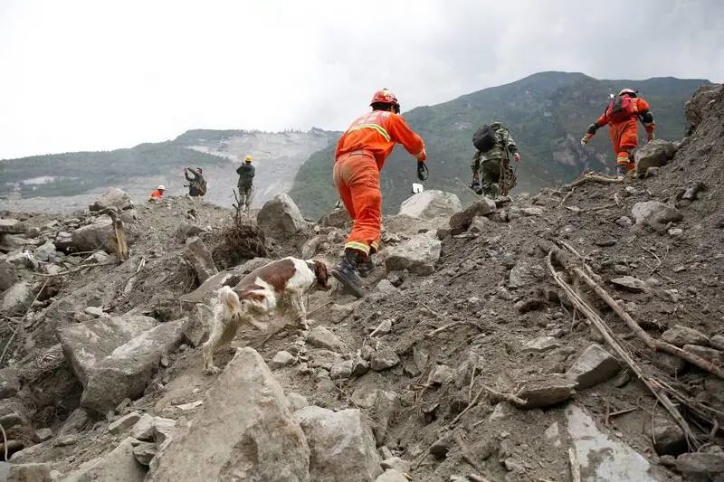 » 3. 四川乐山山崩 至少19人死亡6月4日，四川省乐山市金口河区官方公众号“微金口河”发布消息：当天6时许，金口河区永胜乡鹿儿坪国有林场发生高位山体垮塌