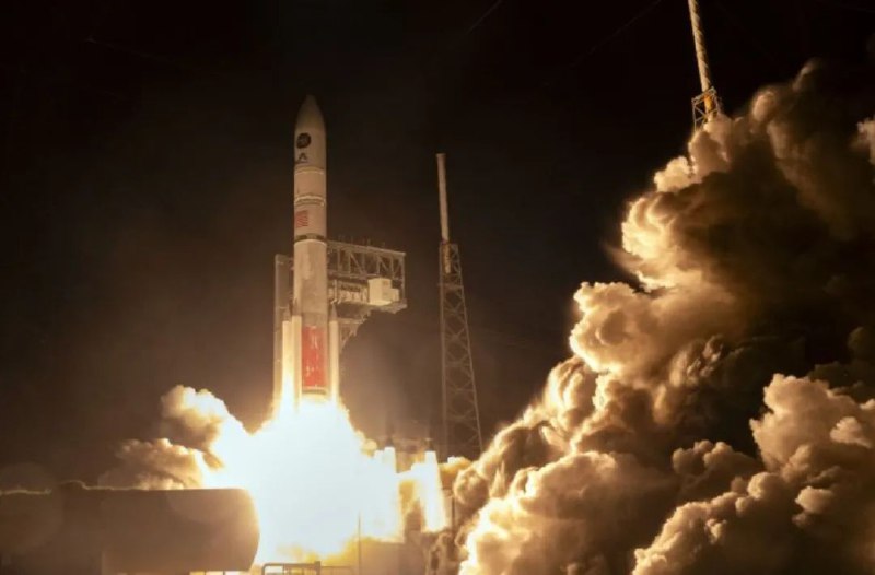 » 2、美国发射“火神”火箭  和SpaceX构成竞争被美国政府寄予厚望的新一代“火神”运载火箭于美国当地时间12日深夜成功升空，将美国太空军的机密国防载荷和一颗导航技术验证卫星送入地球同步轨道