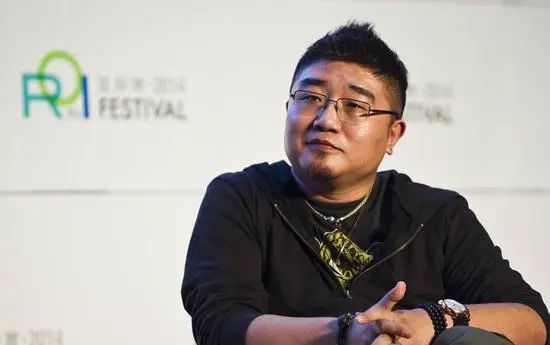 9. 刘强东卸任京东CEO，总裁徐雷接任4月7日消息，京东集团宣布，京东集团总裁徐雷先生出任京东集团CEO，将负责日常运营管理，向京东集团董事局主席刘强东先生汇报；刘强东先生将把更多精力投入到长期战略设计、重大战略决策部署、年轻领军人才培养和乡村振兴事业中