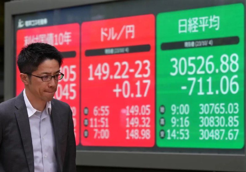» 4、德国gdp确认再次超过日本日本内阁府当地时间15日公布的初步统计结果显示，2023年日本实际国内生产总值（GDP）同比增长1.9%，反映物价上涨的GDP名义增长率为5.7%