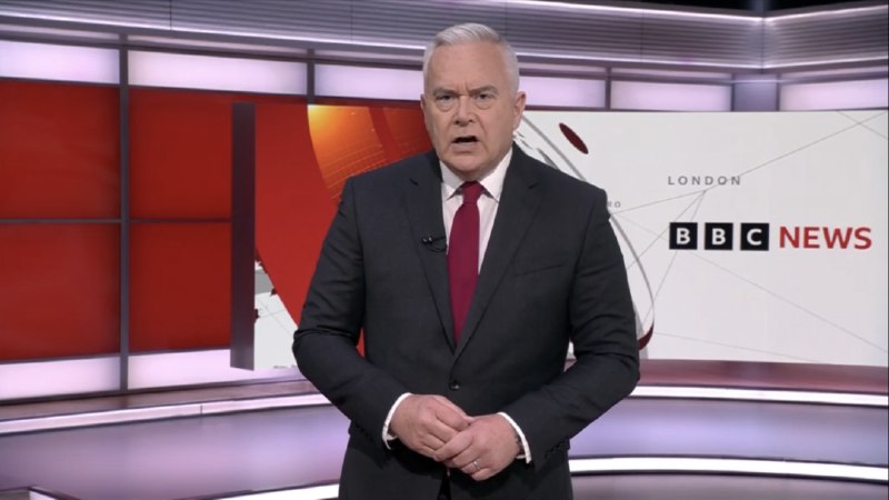 » 7. BBC顶级新闻主播确认购买未成年同性色情照片英国广播公司（BBC）知名度最高的主持人之一休·爱德华兹当地时间22日从该公司辞职