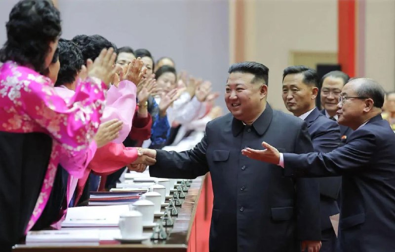 » 1. 金正恩在全国母亲大会现场落泪：提及生育率 号召多生 more…朝鲜第5次全国母亲大会于12月3日在首都平壤开幕
